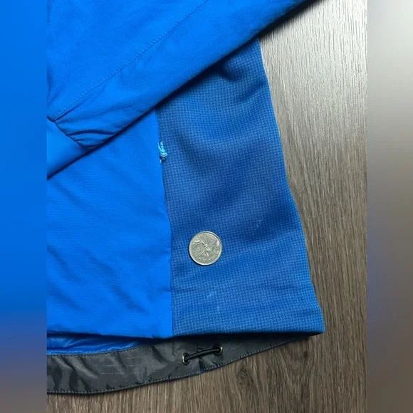 Arc’teryx Atom Jacket - Picture 2 of 11